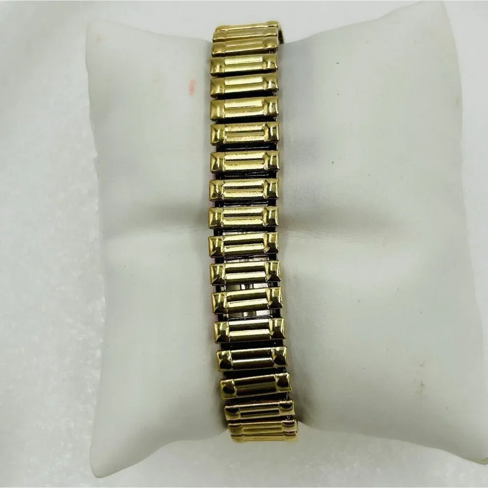 Milan Diamond Quartz Vintage Ladies Watch Gold Stretch Band Black Face